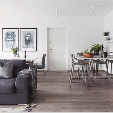 Carate UrioUlivi Luxury Loft & Pool - The House Of Travelers公寓 外观 照片