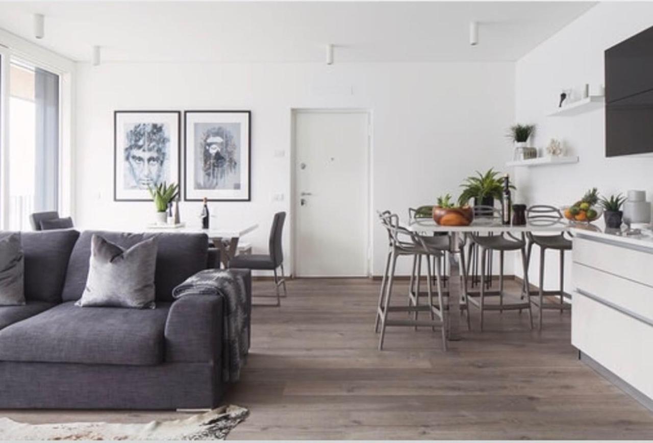 Carate UrioUlivi Luxury Loft & Pool - The House Of Travelers公寓 外观 照片